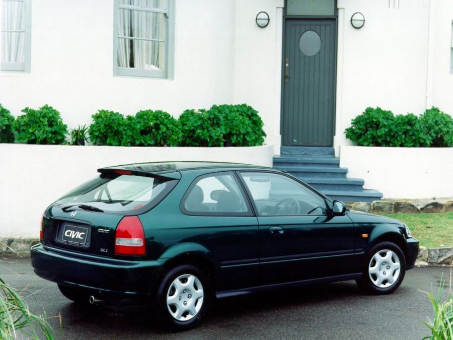  Honda Civic Hatchback 1995 года  (UK) (фото 2 из 6)